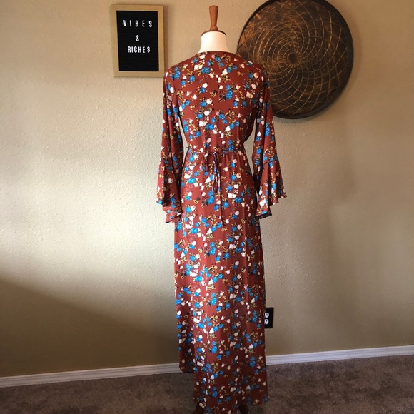 Flowy Wrap Boho Fall Dress - Picture 7 of 7